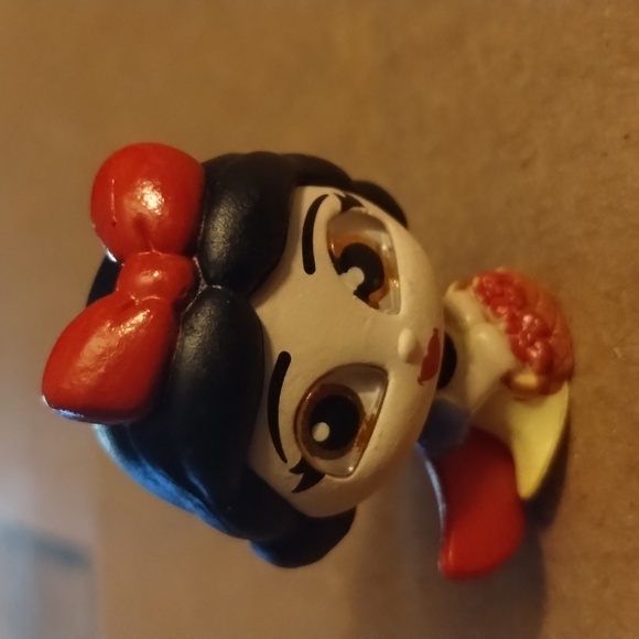 Disney Other - Disney Doorables Snow White with a basket of Apples